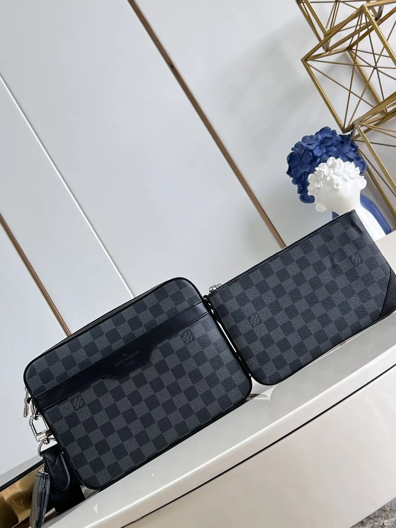Frstbag ru VUITTON TRIO MESSENGER LOUIS 0527
